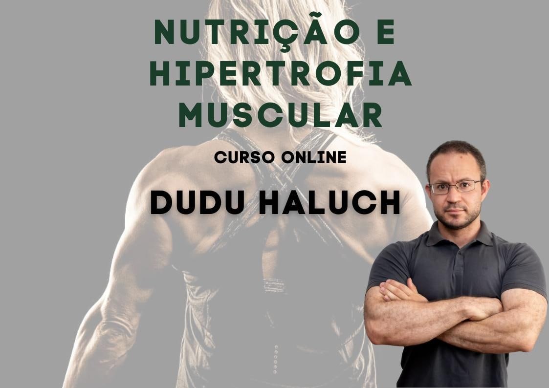 Homem musculoso em dieta para hipertrofia
